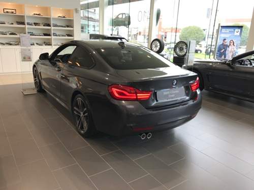 4er in Mineralgrau.jpg