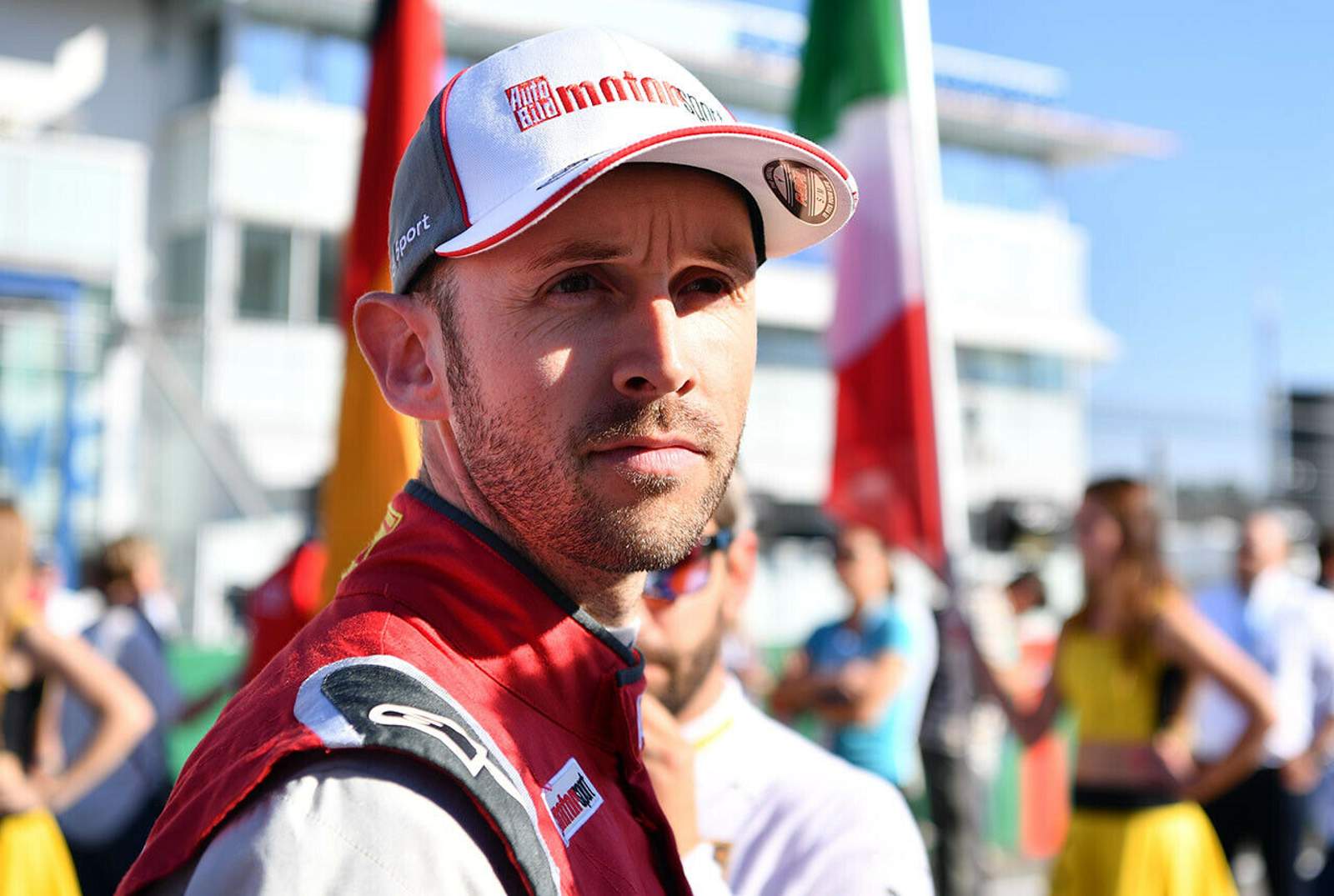 DTM: René Rast fängt Mattias Ekström ab | Motorsport News