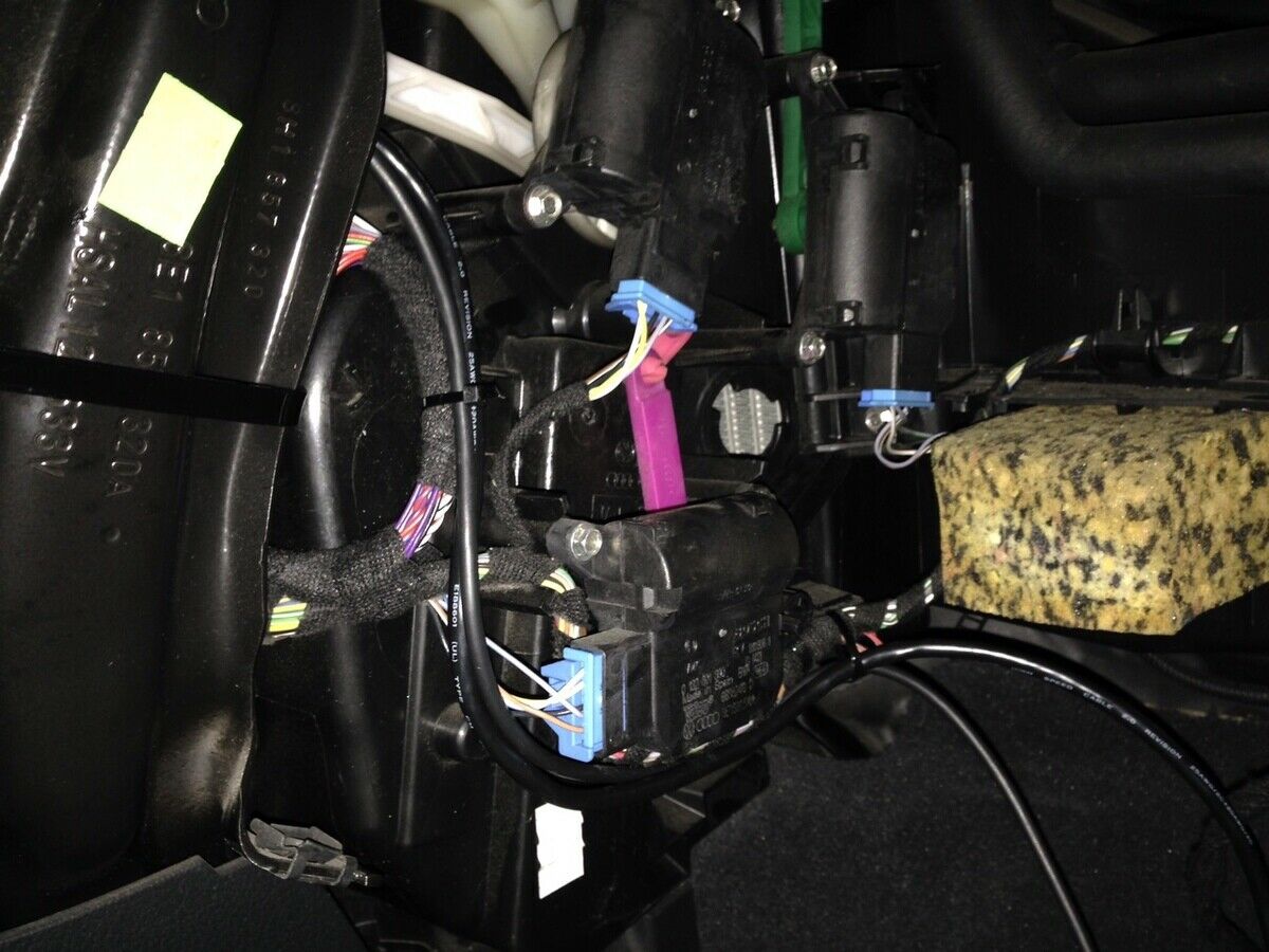 Exeo Concert II kompatibel zum A4 B7 RNS-E (Dension GW Pro BT)