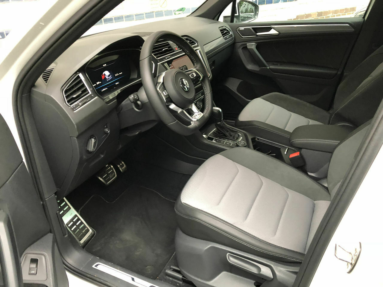 Genug Platz für Fahrer und Beifahrer