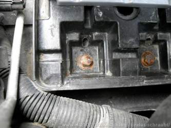 Batteriehalter vergammelte Schrauben