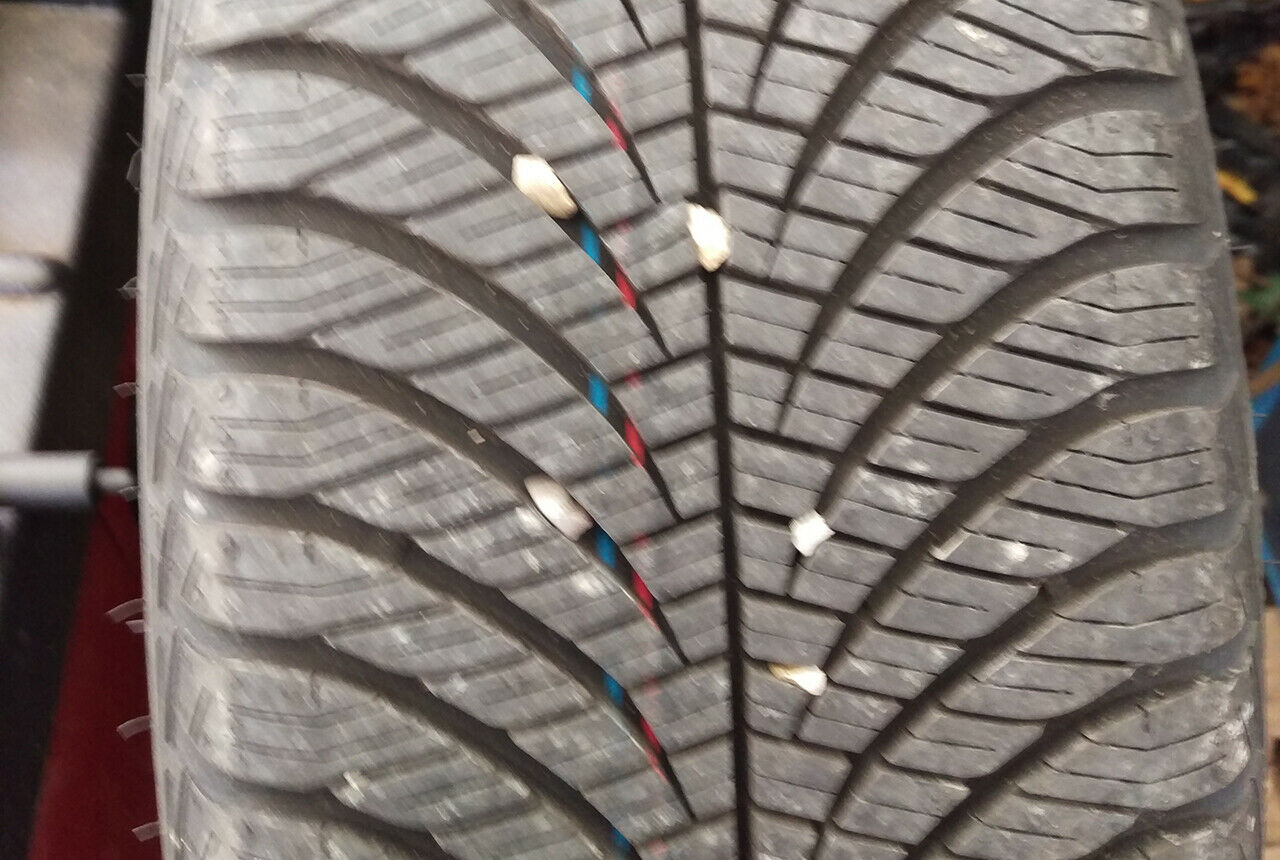 Daniel hat dokumentiert, wie viele Steine der Goodyear schluckt