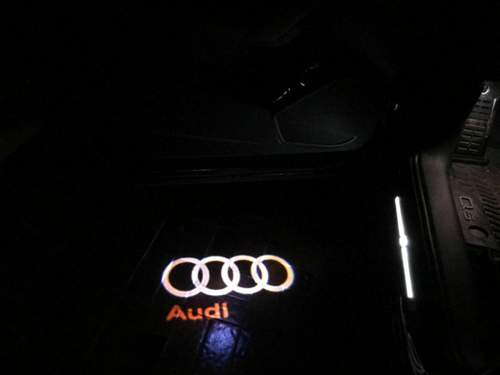 Tuerbeleuchtung-vorne-2