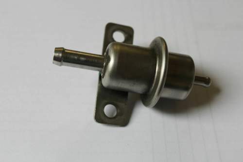 Benzindruckregler-001