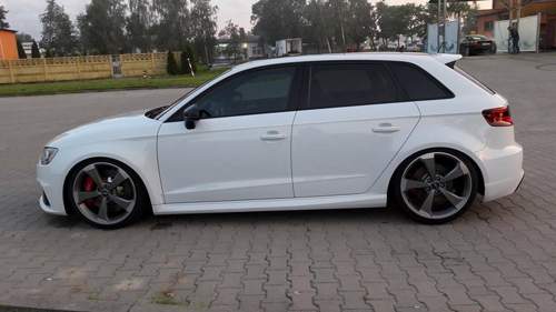 21740142-1545793165501066-743767200052648130-n