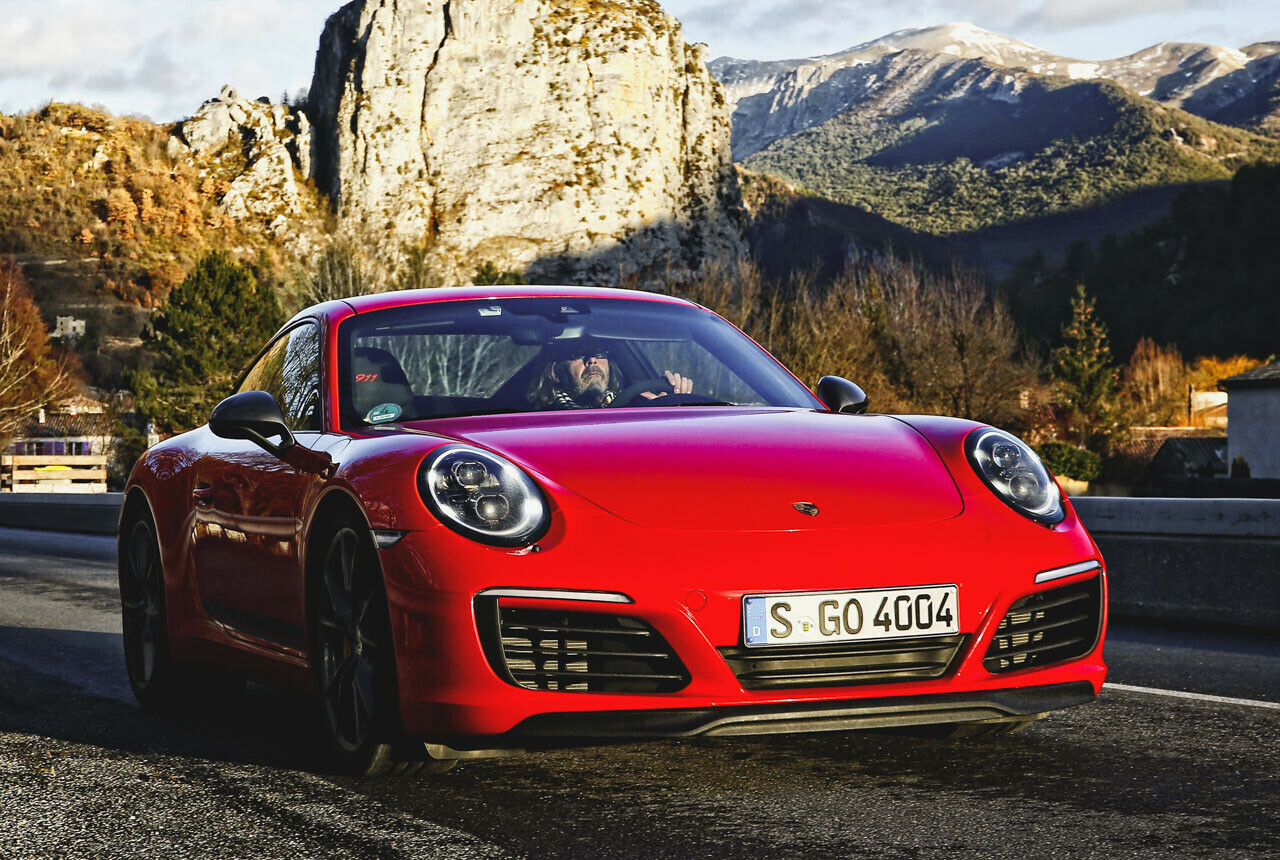 Fazit unseres Autors: Einen Porsche 911 T muss man nackt ordern - sonst kann man auch den regulären Carrera nehmen