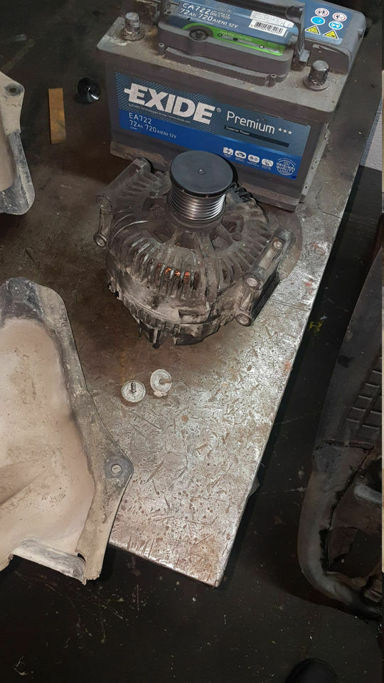 320 CDI Batteriekontrollleuchte an, Generator kaputt