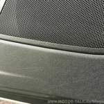 Kratzer an Türen lassen sich leicht kaschieren.