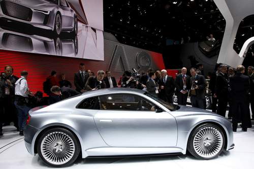 Audi-e-tron-showcar-in-detroit-2010-1200x800-1dfc15a96201a869