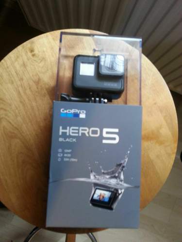 1516453629251-1021662658