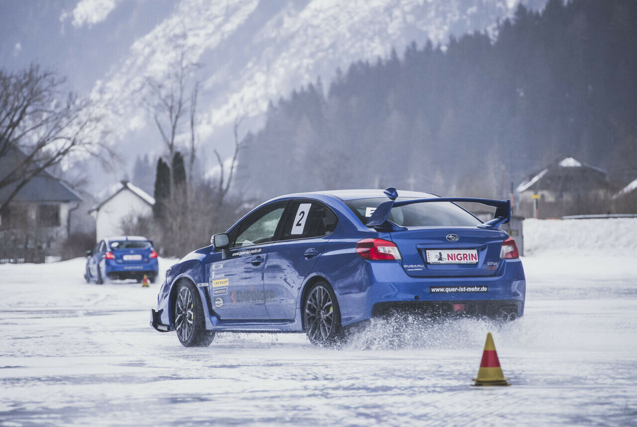 Beim Slalom am Vormittag war das Eis noch einigermaßen gefroren