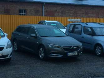 F6001dbf-a471-4352-9ff5-256d75c8d709