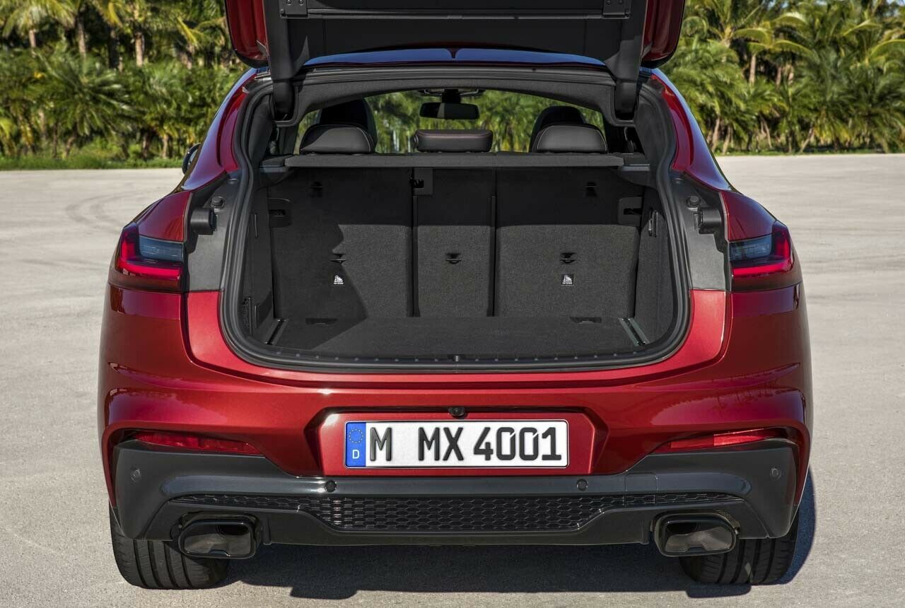 Der Kofferraum des X4 wächst leicht. Jetzt passen 525 bis 1.430 Liter ...