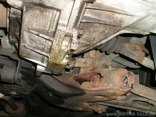 Rostloch-an-der-vorderachse