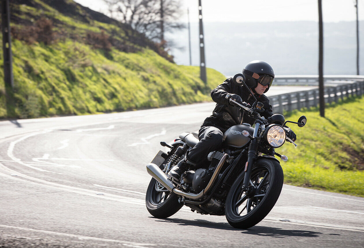 Mit einem Preis ab 9.300 Euro ist die Street Twin allerdings nicht mehr ganz so preisgünstig