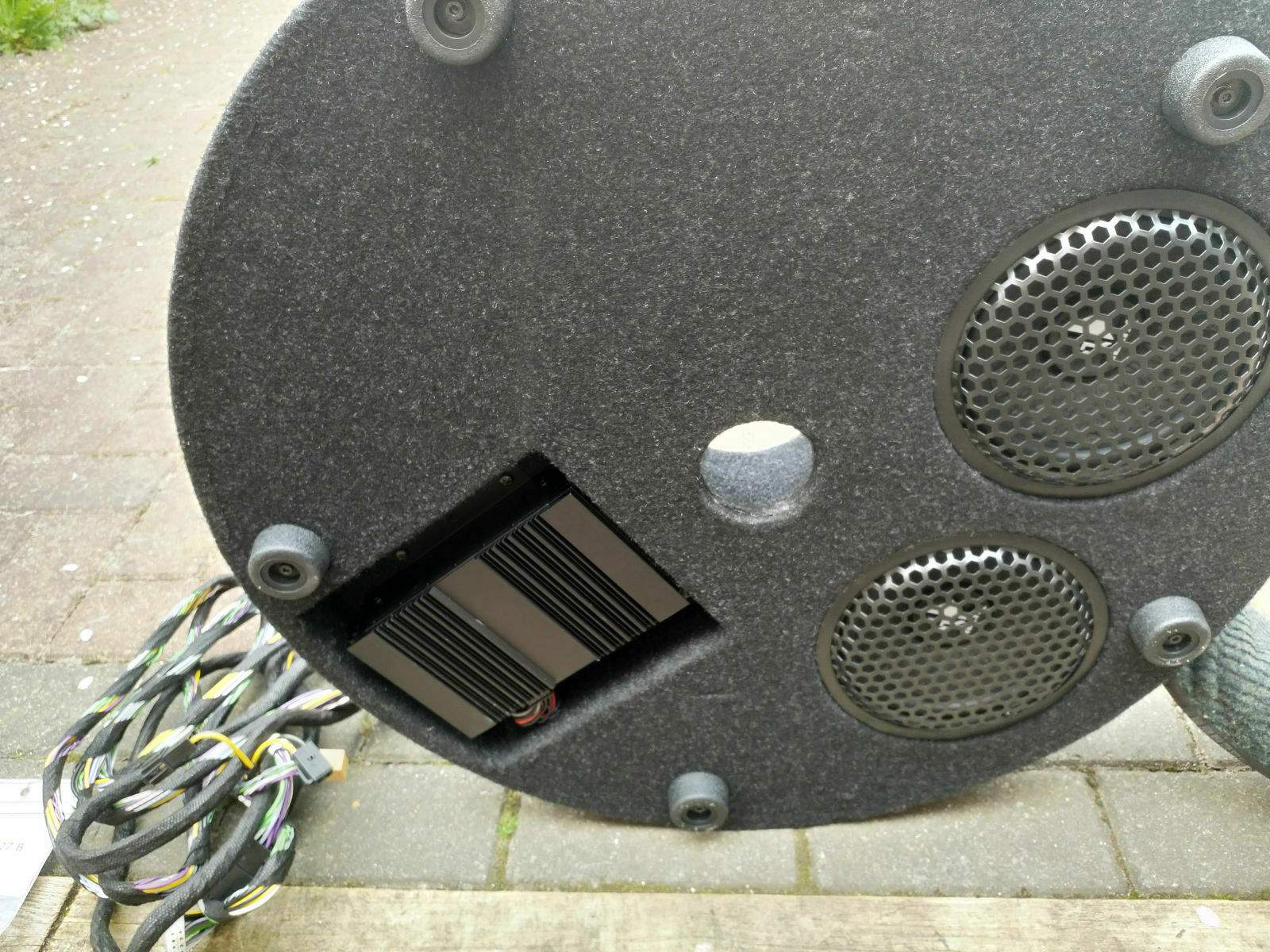 SOLD *** VW Helix P&P 000 051 419 B Soundsystem 300W Restgarantie