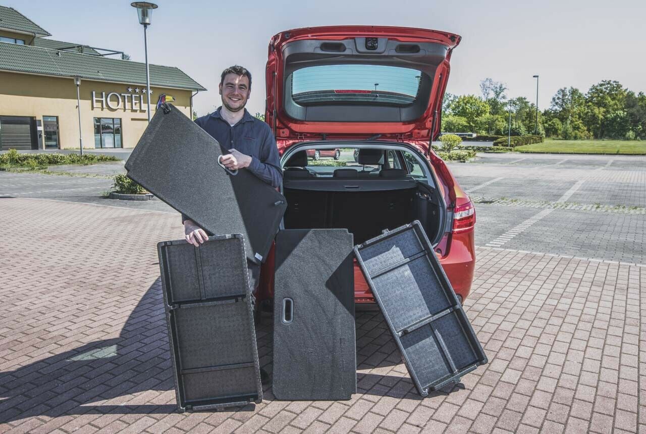 Das Ablagen-System für den Kofferraum ist bei Lada Vesta SW und Vesta SW Cross serienmäßig