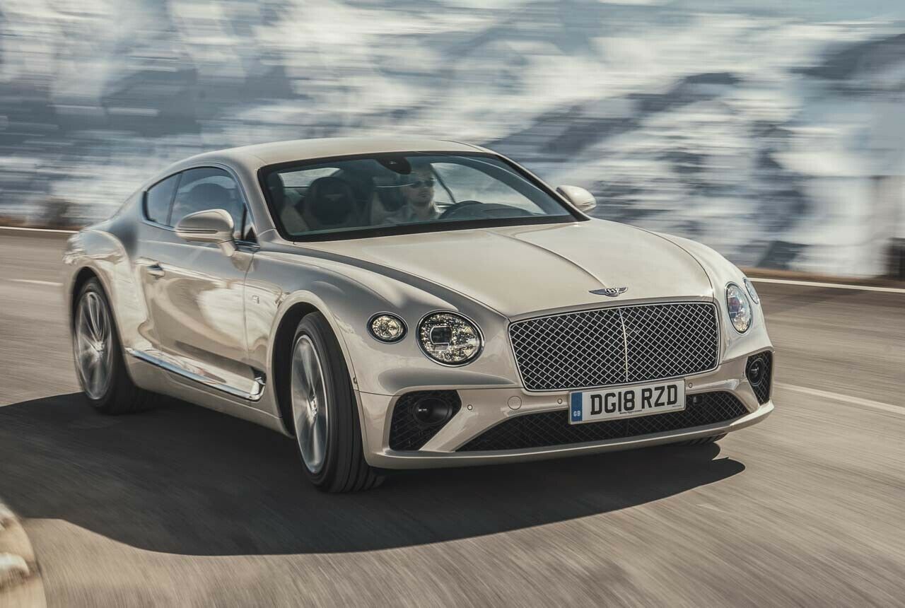 In Kurven spürt man das weiterhin vorhandene Gewicht des Gran Turismo