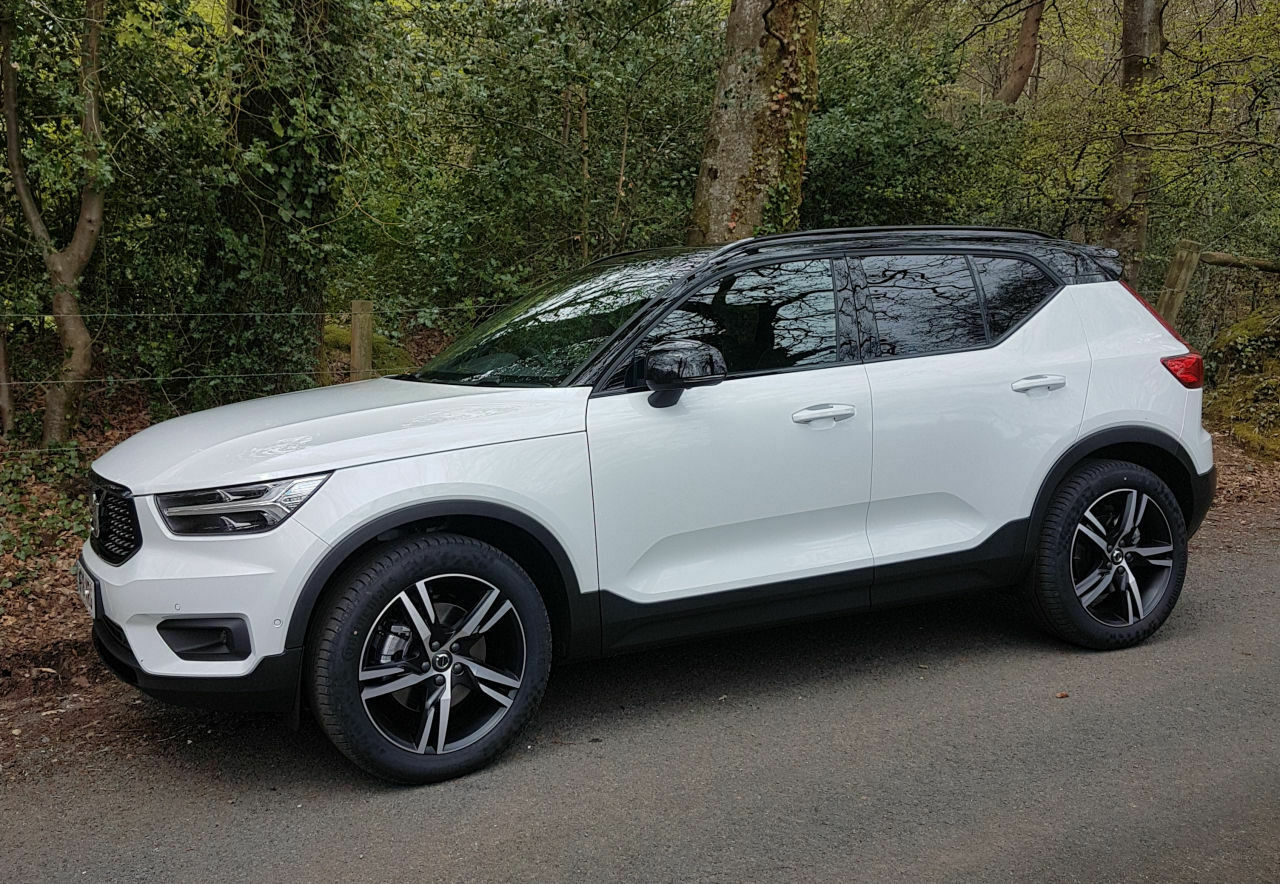 Zeigt her Eure Volvo XC40 (Farben)!