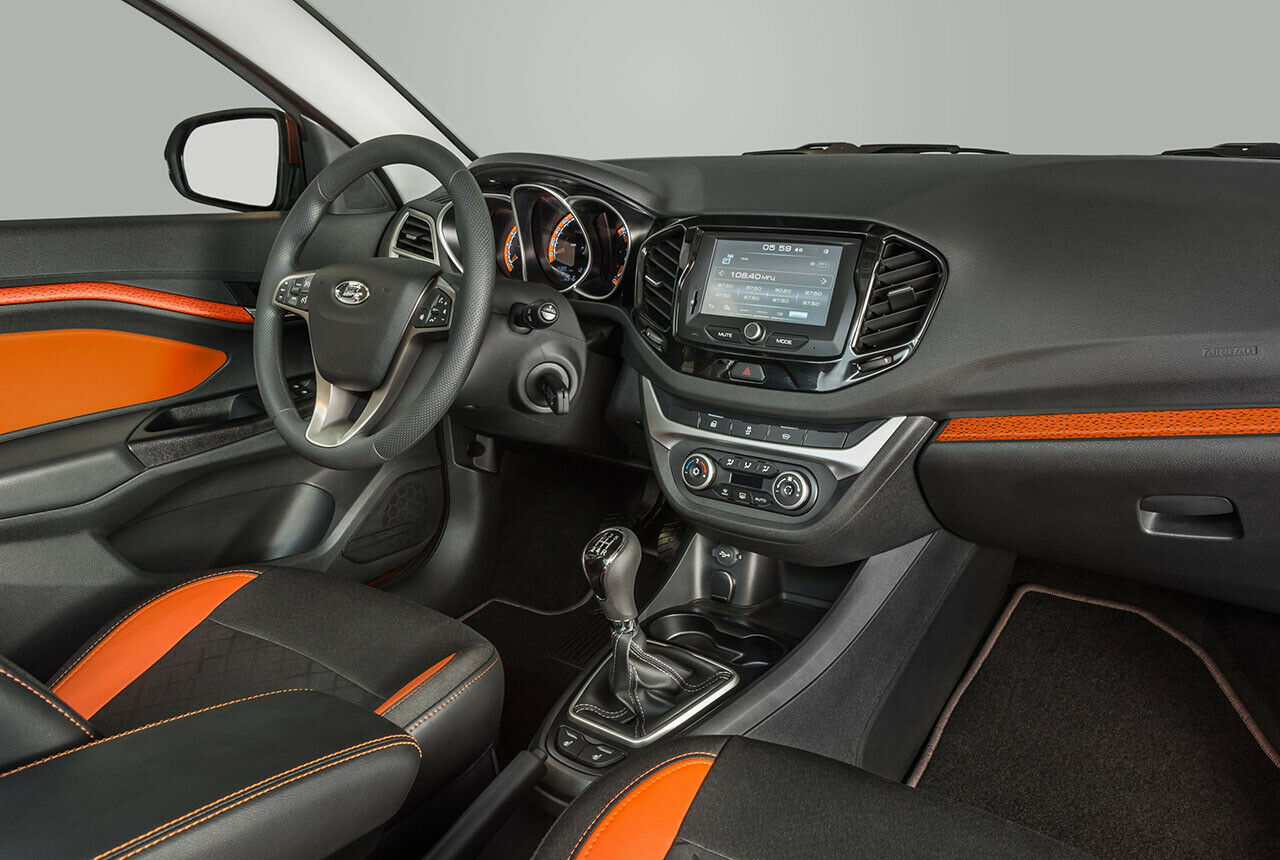 Lade verteilt viel Plastik im Vesta, dafür aber auch eine Menge Farbe