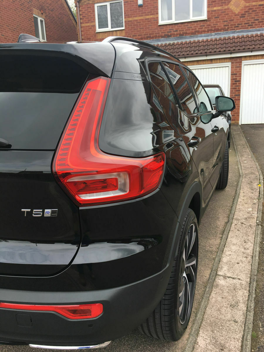 Zeigt her Eure Volvo XC40 (Farben)!