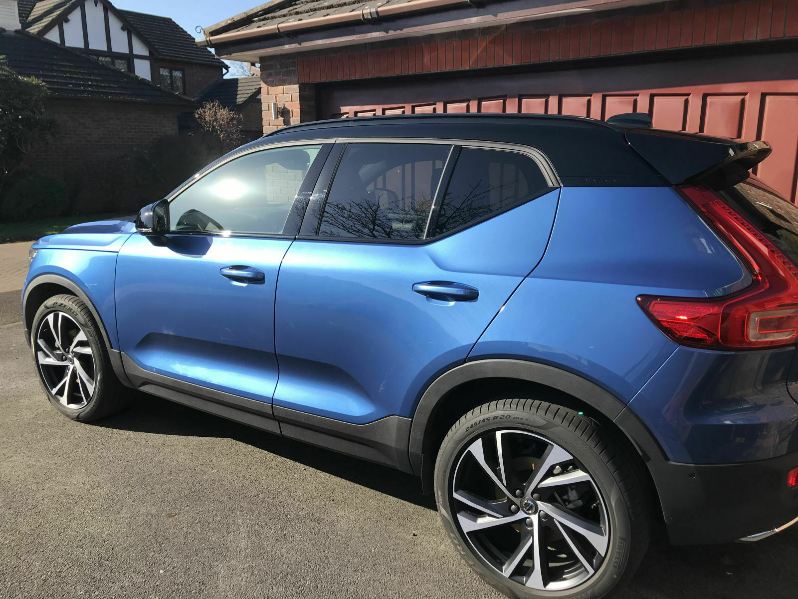Zeigt her Eure Volvo XC40 (Farben)!