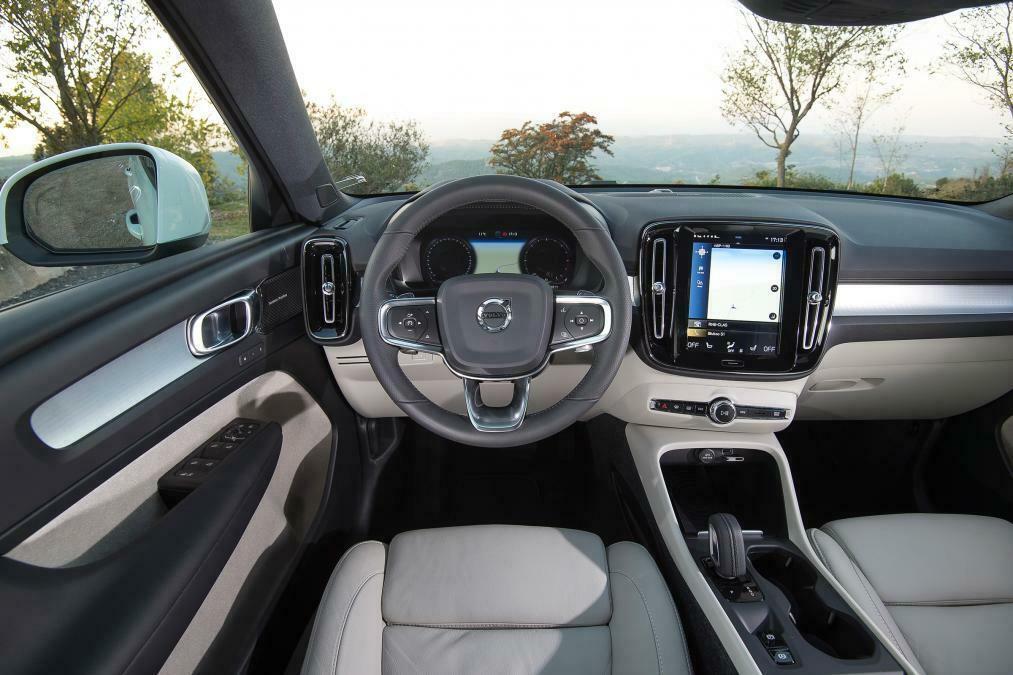 Zeigt her Eure Volvo XC40 (Farben)!