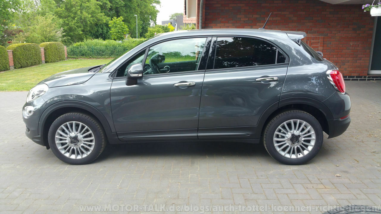 Fiat 500X von Seite