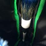 Drei Pinselhalterungen