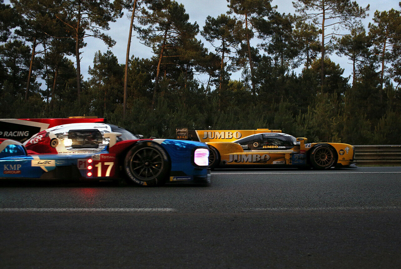 In Le Mans gibt es viele Gelegenheiten zum Überholen. Das ist wichtig, denn zwischen den Klassen gibt es beträchtliche Leistungsunterschiede