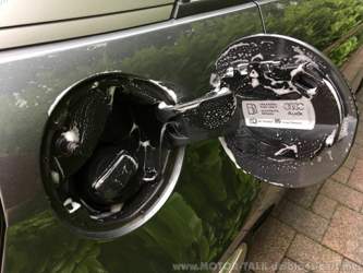 Aufgeschäumt mit dem Pinsel