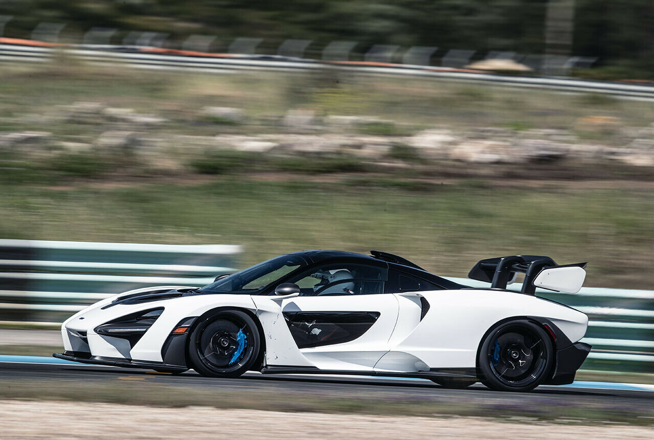 Fenster in den Türen lassen tief blicken im McLaren Senna
