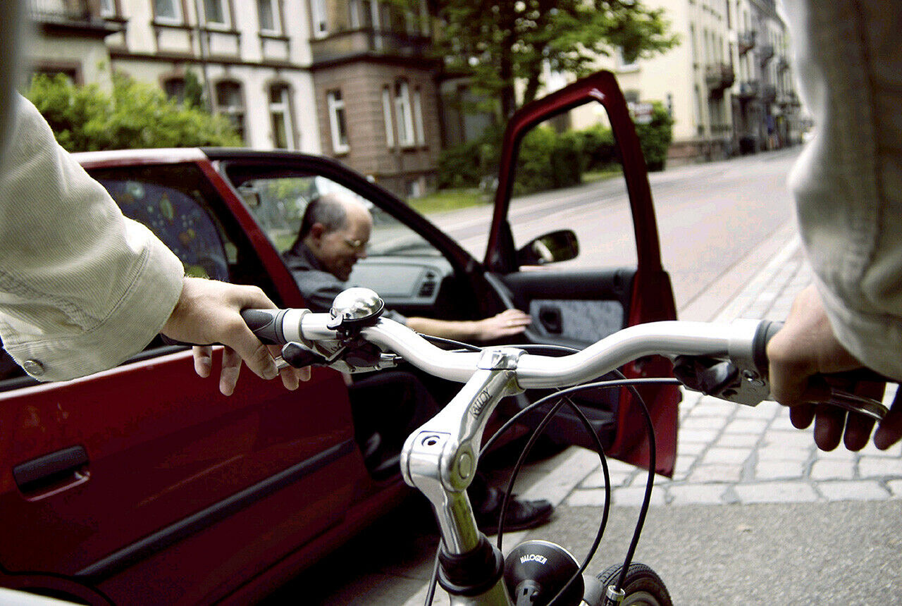 habe unfall verursacht fahrrad in tür auto gekhallt