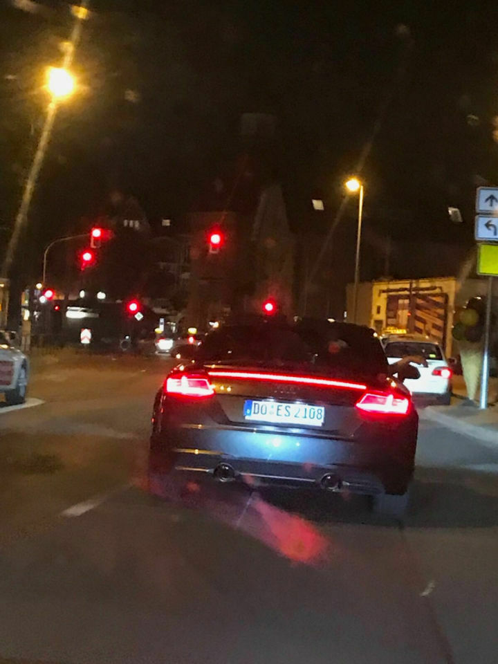 3. Bremsleuchte als Rücklicht programmieren (wie Porsche 4s)?