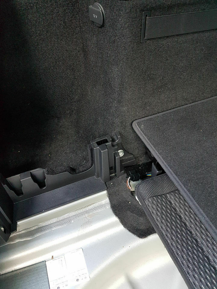 Nachrüstung Anhängerkupplung Touran 2 (5T) ab 09/2015 von Westfalia