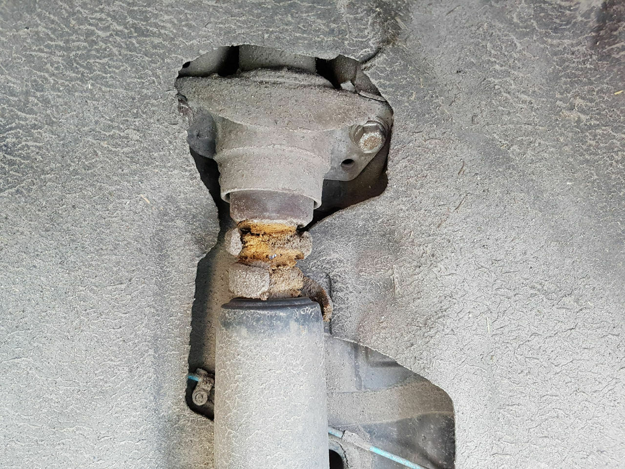 Reparaturkosten Stoßdämpfer des Luftfahrwerk ("AAS") hinten