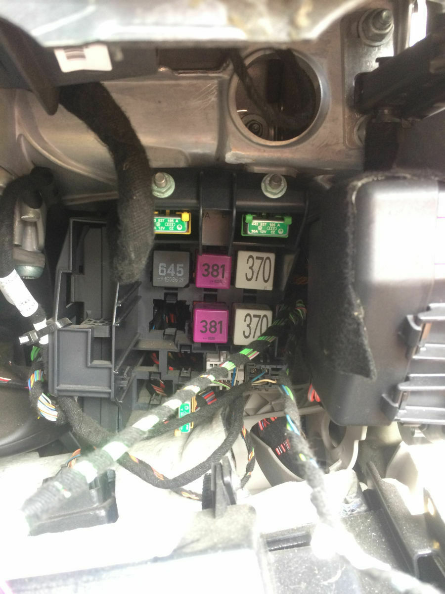 Anlasser dreht nicht - Fehlermeldung...mechanisch blockiert oder elektronischer Fehler...?