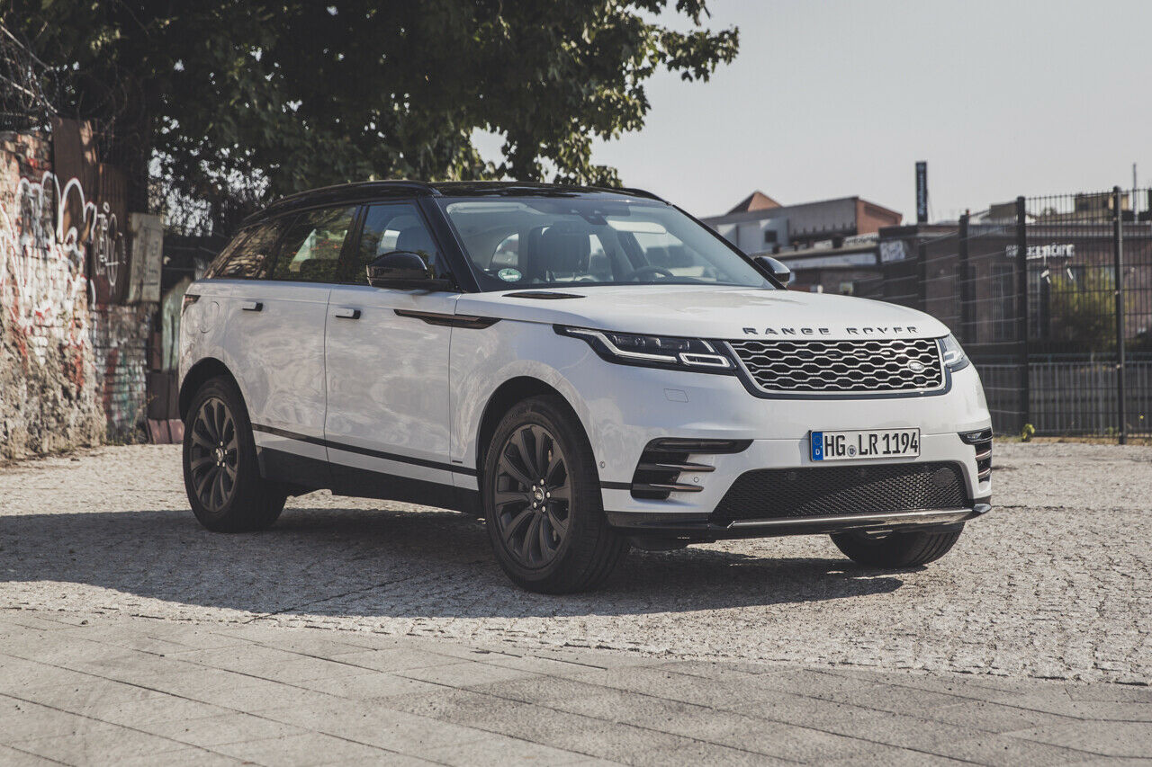 Design und Haptik waren Land Rover beim Velar besonders wichtig. Hübsch: automatisch ausfahrende Türgriffe