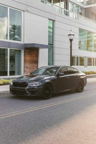 Greyblack-f90m5-2