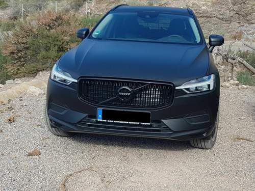 Xc60-ii-schwarzer-grill
