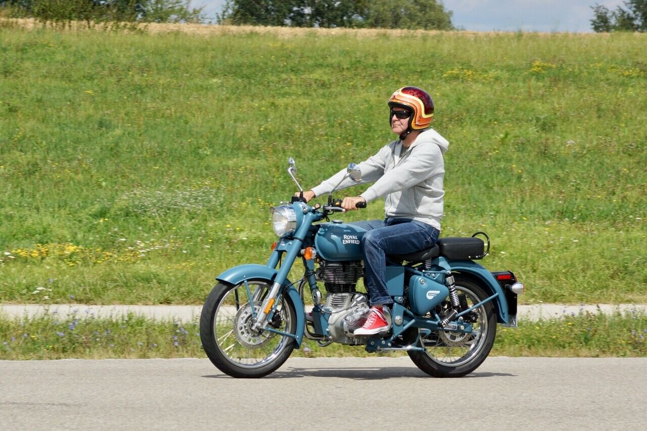 Die Royal Enfield Classic 500 EFI