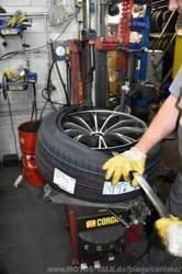 Aufziehen des Eagle F1 Asy3 SUV