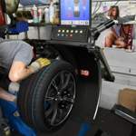 Reifen werden gewuchtet...