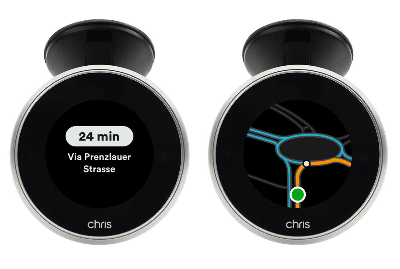 Chris sagt dem Fahrer, wo es lang geht