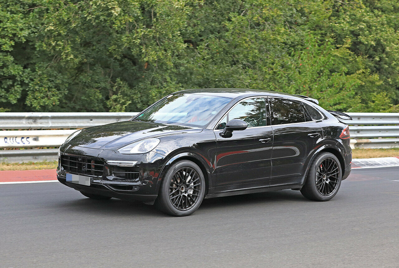 Der Vorderwagen des Cayenne Coupé unterscheidet sich nicht von dem des klassischen SUV
