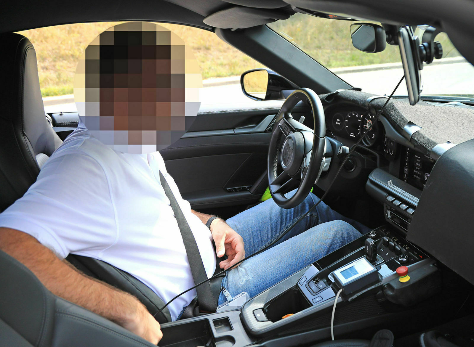 Großer Touchscreen, digitale Armaturen: Das Cockpit des Porsche 911, baureihe 992