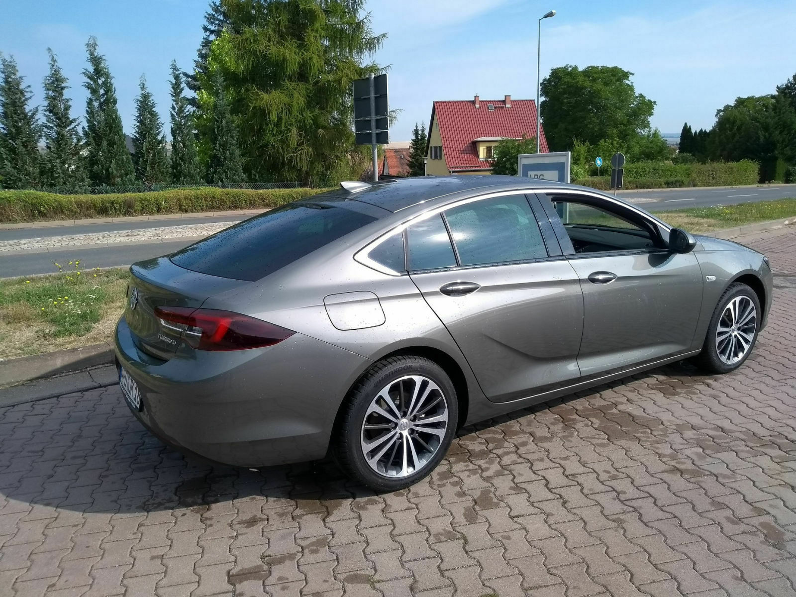 Zeigt her euren Insignia B