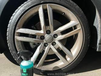 Linke Seite wirkt ein...