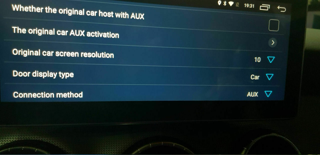 Infos und Bilder zum 10,25 Zoll Nachrüstdisplay
