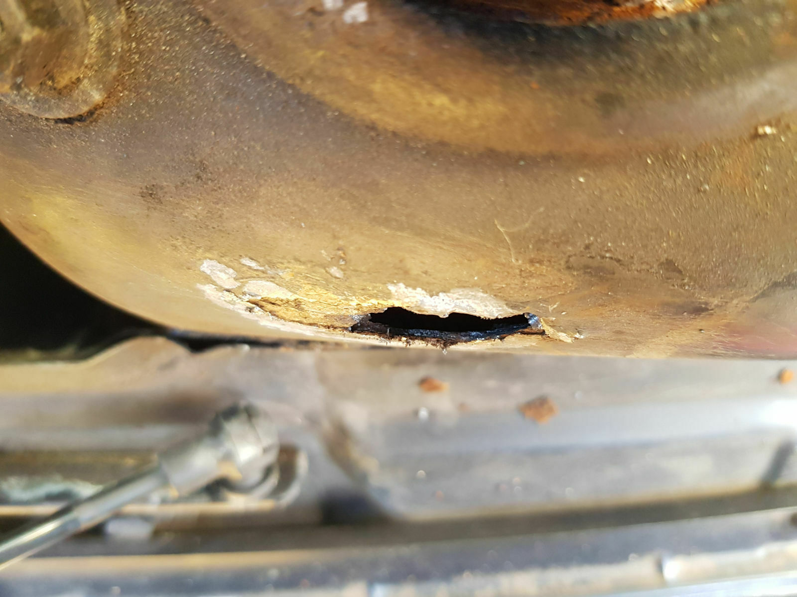 Desaster: Dom durchgerostet